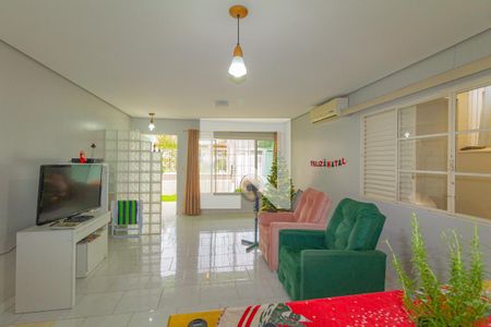 Sala de casa à venda com 3 quartos, 144m² em Harmonia, Canoas