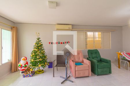 Sala de casa à venda com 3 quartos, 144m² em Harmonia, Canoas