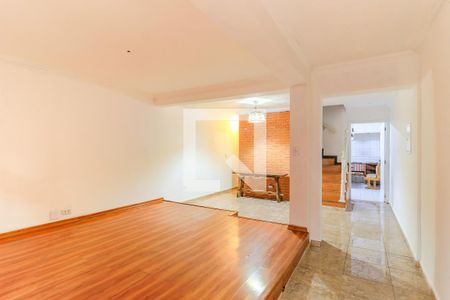 Sala de casa para alugar com 3 quartos, 180m² em Jardim Caravelas, São Paulo