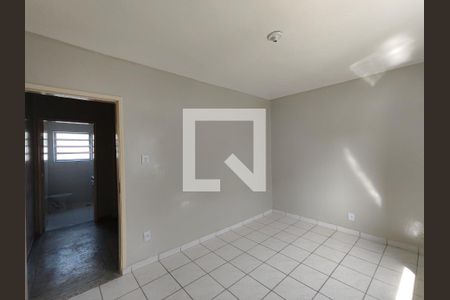 Quarto 1 de casa para alugar com 2 quartos, 65m² em Vila Romanópolis, Ferraz de Vasconcelos