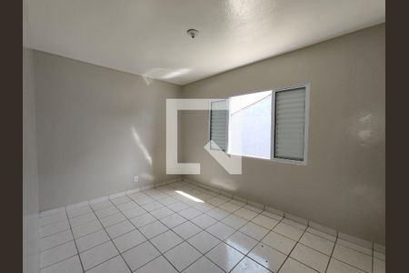 Quarto 1 de casa para alugar com 2 quartos, 65m² em Vila Romanópolis, Ferraz de Vasconcelos