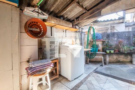 Casa à venda com 280m², 5 quartos e 3 vagas Casa à venda com 280m², 5 quartos e 3 vagasÁrea de Serviço