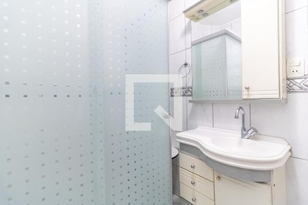 Banheiro de apartamento à venda com 1 quarto, 42m² em Cambuci, São Paulo