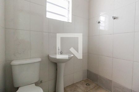 Banheiro de casa para alugar com 1 quarto, 50m² em Jardim Santa Maria, São Paulo