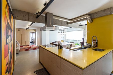 Cozinha de apartamento à venda com 2 quartos, 115m² em Higienópolis, São Paulo