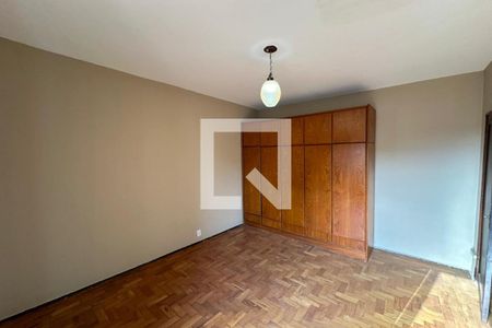 Dormitório 01 de apartamento para alugar com 3 quartos, 100m² em Centro, Ribeirão Preto