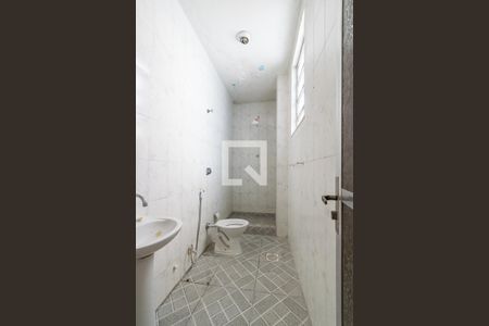 Banheiro de apartamento para alugar com 1 quarto, 60m² em Ramos, Rio de Janeiro
