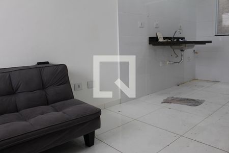 Sala de apartamento para alugar com 2 quartos, 34m² em Vila Antonieta, São Paulo