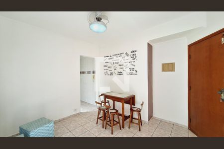 Sala de apartamento para alugar com 1 quarto, 38m² em Vila Tupi, Praia Grande