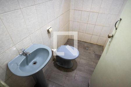 Banheiro de casa para alugar com 1 quarto, 55m² em Vila Água Funda, São Paulo