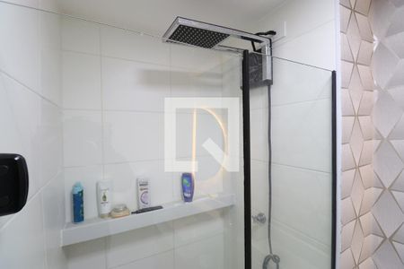 Banheiro de apartamento à venda com 1 quarto, 30m² em Barra Funda, São Paulo