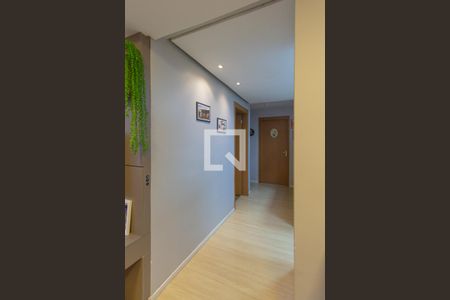 Corredor de apartamento para alugar com 2 quartos, 47m² em Fátima, Canoas