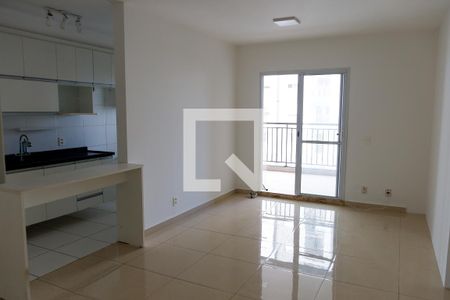 sala de apartamento para alugar com 3 quartos, 83m² em Continental, Osasco