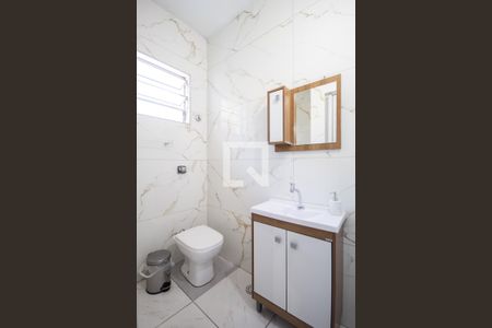 Casa para alugar com 275m², 2 quartos e 1 vaga Casa para alugar com 275m², 2 quartos e 1 vagaBanheiro 2