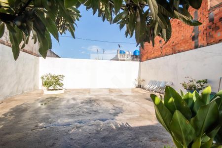 Casa para alugar com 275m², 2 quartos e 1 vaga Casa para alugar com 275m², 2 quartos e 1 vagaQuintal