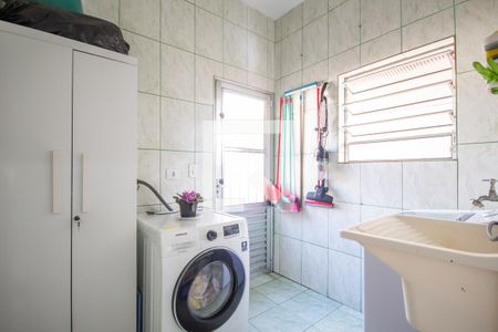 Casa para alugar com 275m², 2 quartos e 1 vaga Casa para alugar com 275m², 2 quartos e 1 vagaÁrea de Serviço