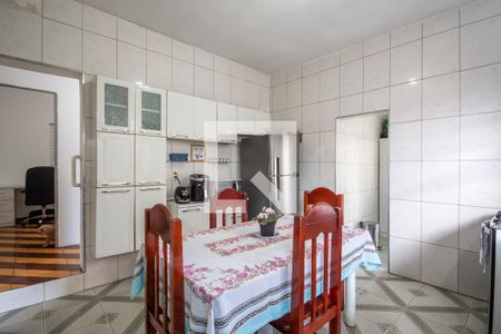 Casa para alugar com 275m², 2 quartos e 1 vaga Casa para alugar com 275m², 2 quartos e 1 vagaCozinha