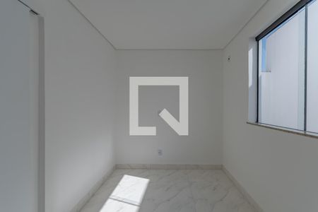 Quarto 1 de apartamento para alugar com 3 quartos, 90m² em Copacabana, Belo Horizonte