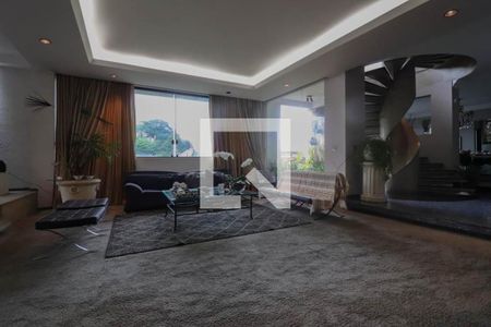 Casa à venda com 4 quartos, 800m² em Sumaré, São Paulo