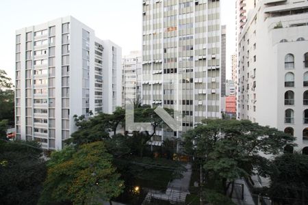 Vista de apartamento para alugar com 4 quartos, 198m² em Itaim Bibi, São Paulo