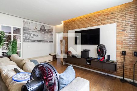 Sala 2 de casa para alugar com 4 quartos, 360m² em São José, Belo Horizonte