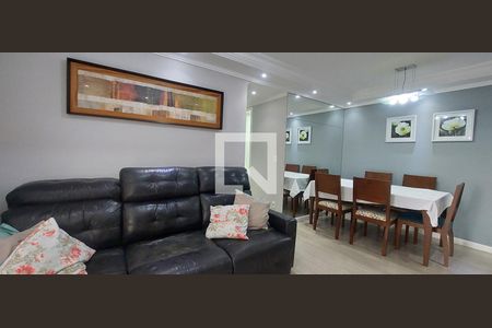 Sala de apartamento à venda com 3 quartos, 72m² em Parque Jaçatuba, Santo André