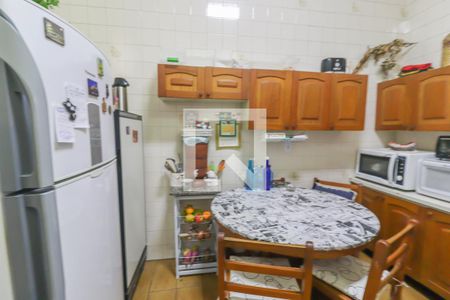 Casa à venda com 110m², 3 quartos e 1 vaga Casa à venda com 110m², 3 quartos e 1 vagaCozinha