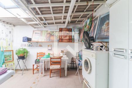 Casa à venda com 110m², 3 quartos e 1 vaga Casa à venda com 110m², 3 quartos e 1 vagaLavanderia