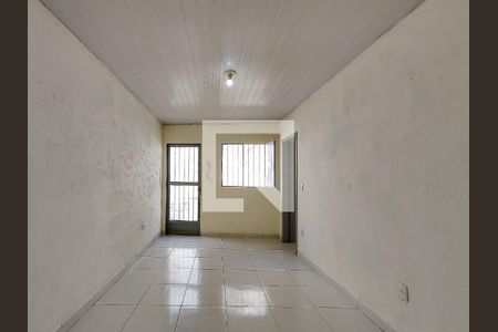 Sala de casa para alugar com 2 quartos, 60m² em São Francisco Xavier, Rio de Janeiro