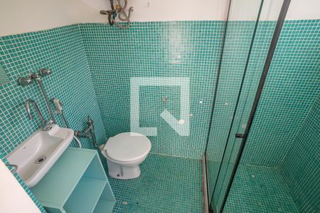 Banheiro de kitnet/studio para alugar com 1 quarto, 23m² em Glória, Rio de Janeiro