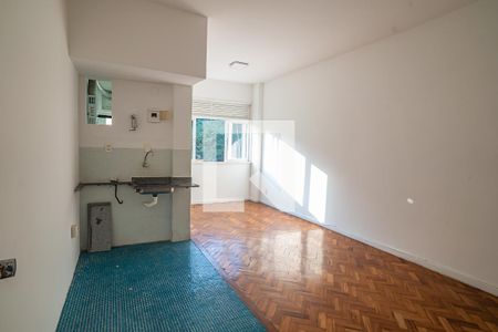 Sala de kitnet/studio para alugar com 1 quarto, 23m² em Glória, Rio de Janeiro