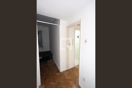 Sala/Entrada de kitnet/studio à venda com 1 quarto, 32m² em Copacabana, Rio de Janeiro