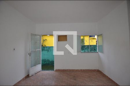 Sala/Quarto de kitnet/studio para alugar com 1 quarto, 30m² em Irajá, Rio de Janeiro