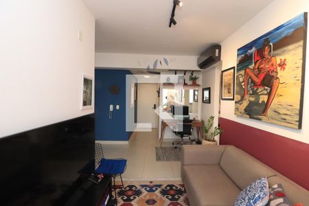 Sala de TV de apartamento à venda com 1 quarto, 50m² em Vila Gomes Cardim, São Paulo