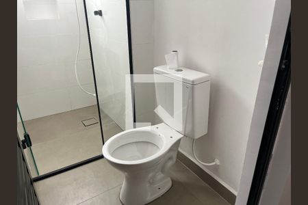Banheiro de apartamento para alugar com 1 quarto, 50m² em Mirandópolis, São Paulo