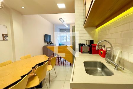 Cozinha de apartamento à venda com 3 quartos, 89m² em Copacabana, Rio de Janeiro