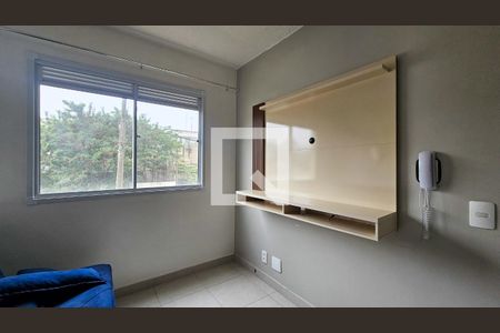 Sala / Cozinha / Area de Serviço de apartamento à venda com 1 quarto, 26m² em Jardim Itacolomi, São Paulo
