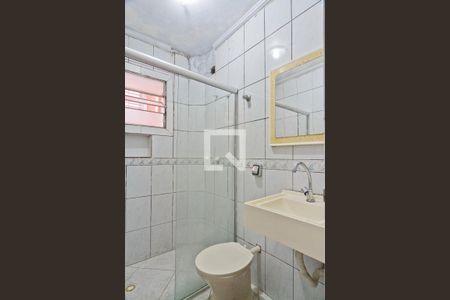 Banheiro de casa para alugar com 1 quarto, 40m² em Jardim Peri, São Paulo