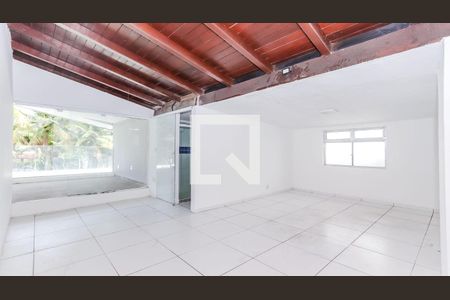 Casa à venda com 4 quartos, 1200m² em Barra da Tijuca, Rio de Janeiro