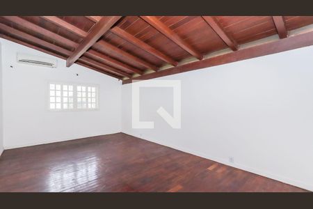 Casa à venda com 4 quartos, 1200m² em Barra da Tijuca, Rio de Janeiro