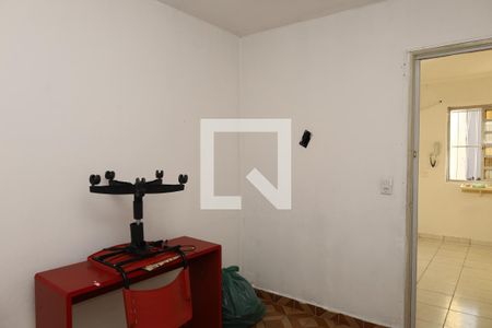 Quarto 1 de apartamento para alugar com 2 quartos, 42m² em Conjunto Residencial José Bonifácio, São Paulo