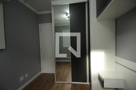 Quarto 1 de apartamento para alugar com 2 quartos, 52m² em Jardim Monte Alegre, Taboão da Serra