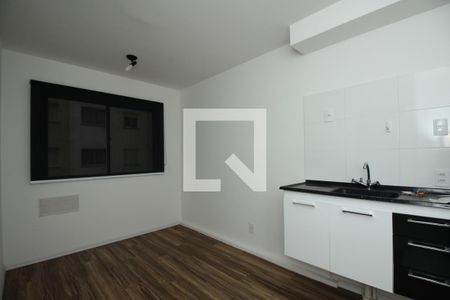 Sala/Cozinha de apartamento para alugar com 1 quarto, 25m² em Paraisópolis, São Paulo