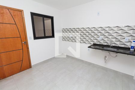 Sala e Cozinha de apartamento para alugar com 2 quartos, 34m² em Vila Paranaguá, São Paulo