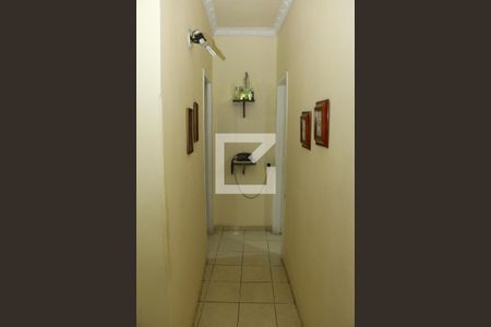 Corredor de casa para alugar com 3 quartos, 75m² em Centro, Nova Iguaçu