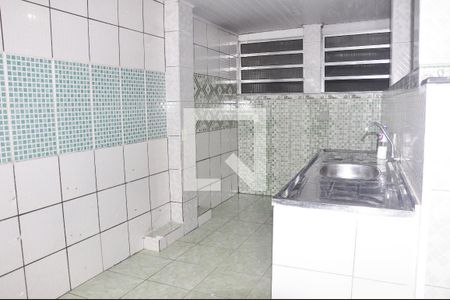 Cozinha de casa para alugar com 3 quartos, 70m² em Vila Renato (zona Norte), São Paulo