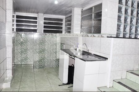 Cozinha de casa para alugar com 3 quartos, 70m² em Vila Renato (zona Norte), São Paulo