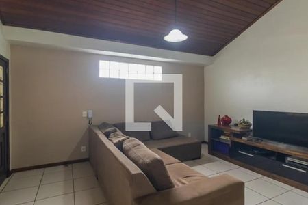 Sala de casa à venda com 3 quartos, 162m² em Scharlau, São Leopoldo