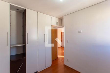 Quarto 2 de apartamento para alugar com 2 quartos, 45m² em São Gabriel, Belo Horizonte