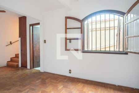 Casa à venda com 4 quartos, 218m² em São Judas, São Paulo